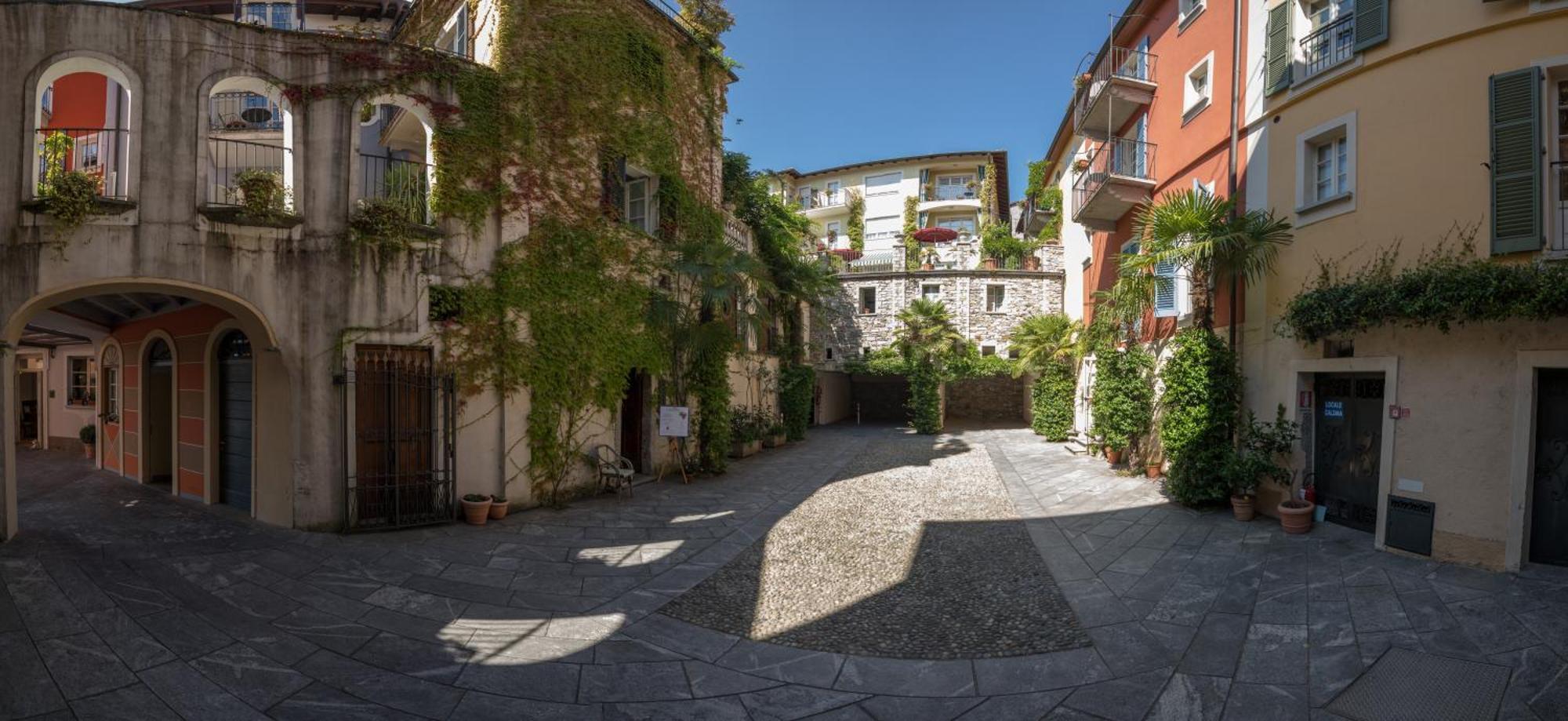 Residenza Dei Fiori Aparthotel Cannero Riviera Exterior photo