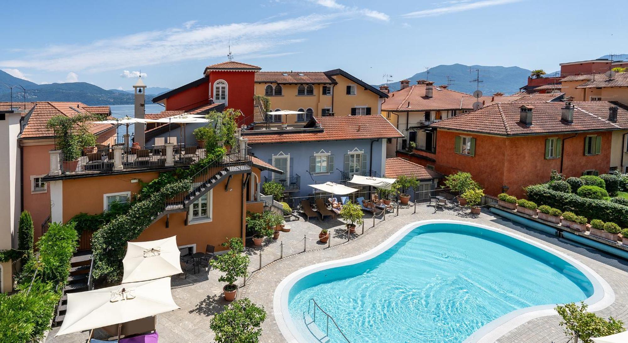 Residenza Dei Fiori Aparthotel Cannero Riviera Exterior photo