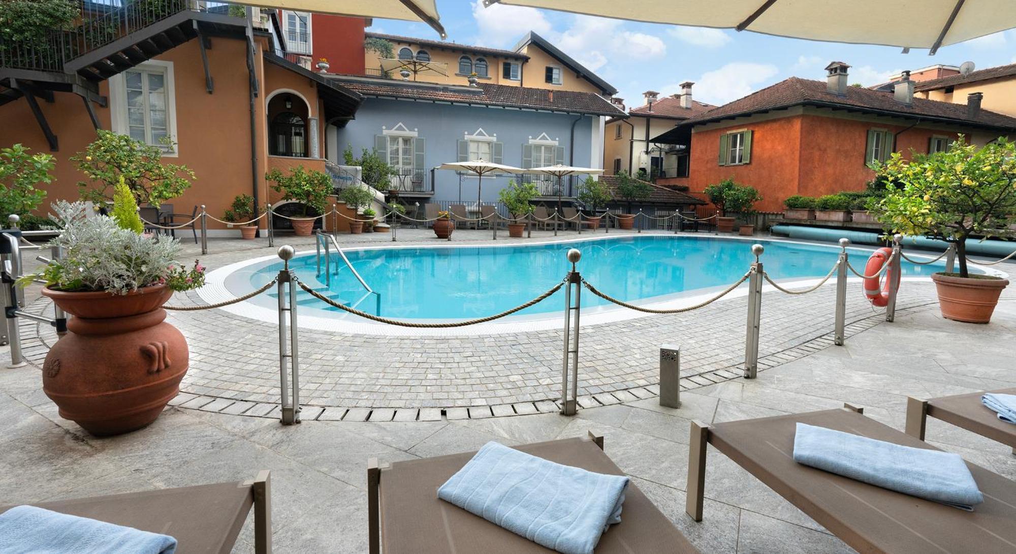 Residenza Dei Fiori Aparthotel Cannero Riviera Exterior photo